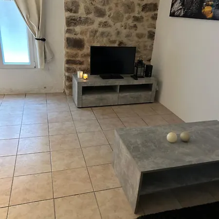 Au Coeur Du Village
